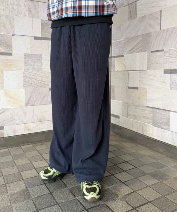 Lazzyさんの「チェック フーディシャツ」を使ったコーディネート