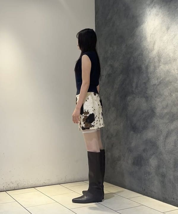 ハルカさんの「BEAMS WOMEN｜Vネック ベスト」を使ったコーディネート