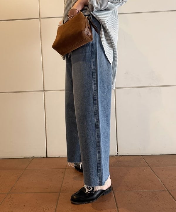 大浦 栞さんの「BEAMS WOMEN｜2WAY オーバーシャツ 26AW」を使ったコーディネート