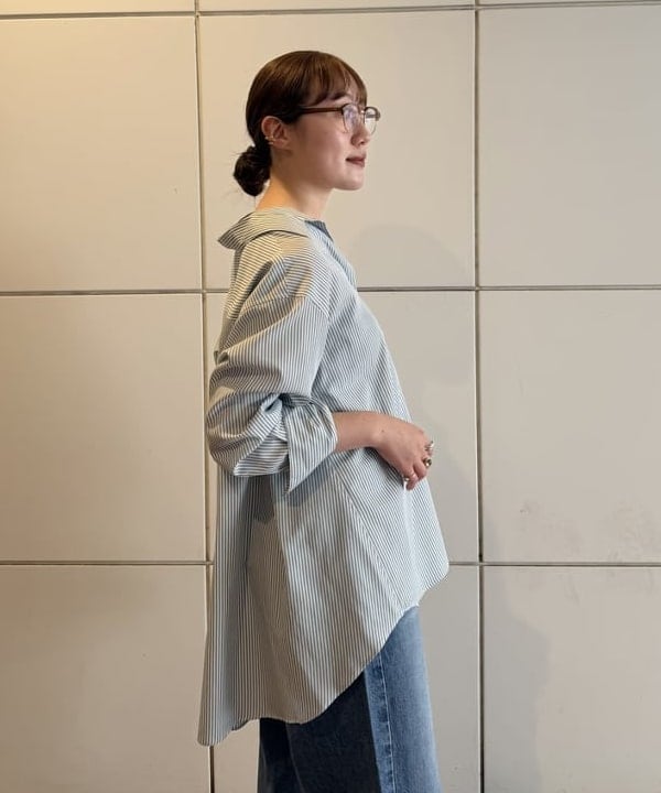 大浦 栞さんの「BEAMS WOMEN｜2WAY オーバーシャツ 26AW」を使ったコーディネート