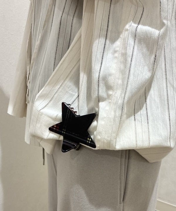 須賀さんの「BEAMS WOMEN｜ラッカーパール ロング ネックレス」を使ったコーディネート