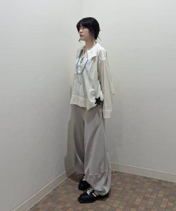 須賀さんの「BEAMS WOMEN｜ラッカーパール ロング ネックレス」を使ったコーディネート