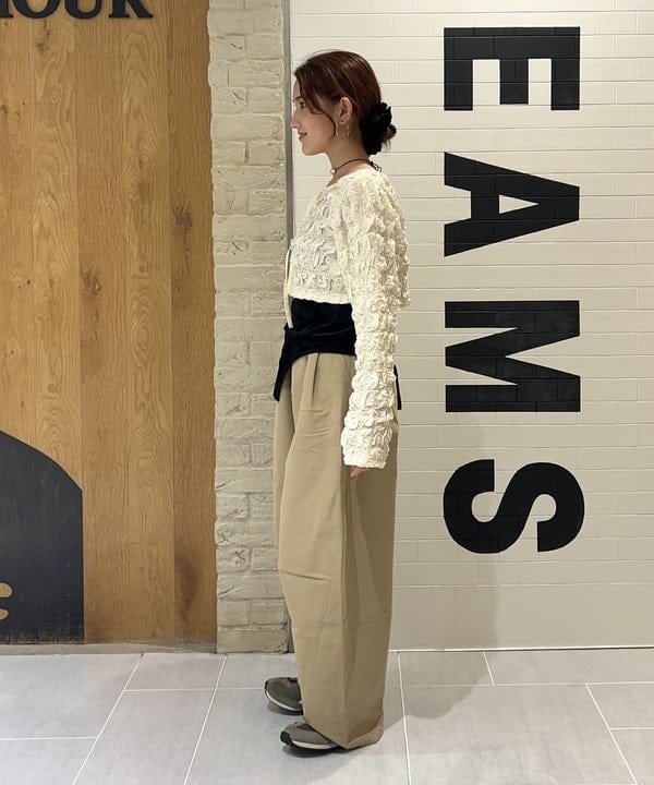 チナさんの「BEAMS WOMEN｜シャーリング ボレロ ブラウス」を使ったコーディネート