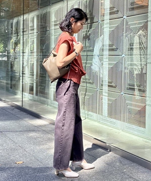 松元 晴佳さんの「BEAMS WOMEN｜フレンチ シャーリング ブラウス」を使ったコーディネート