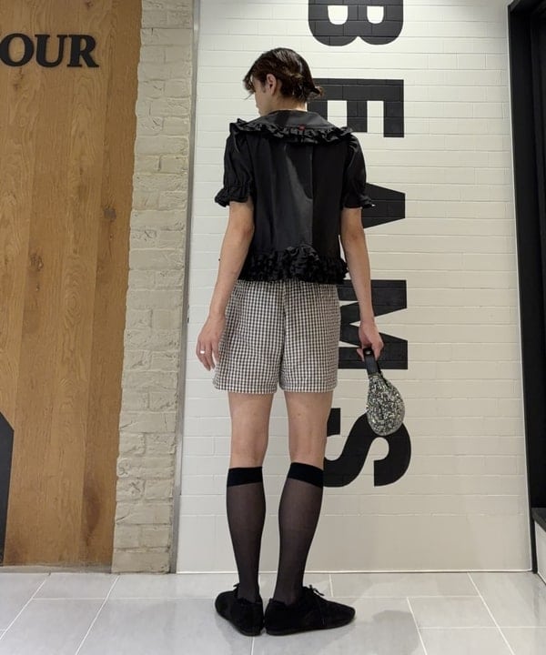 マツミヤさんの「BEAMS WOMEN｜ランダム パール ネックレス」を使ったコーディネート