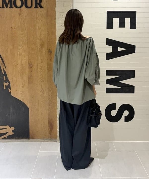 ヒライさんの「BEAMS WOMEN｜レーススリーブ ギャザーブラウス」を使ったコーディネート