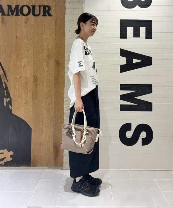 ヒライさんの「BEAMS WOMEN｜【別注】NOMADIS / for Dog Lovers Tシャツ」を使ったコーディネート