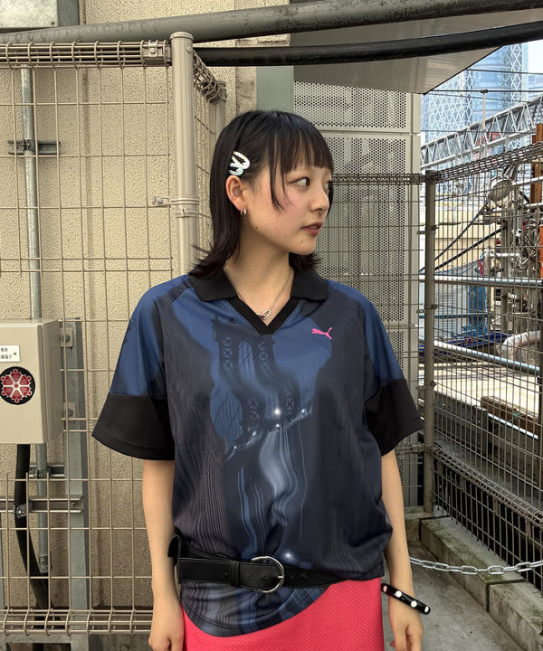 うららさんの「BEAMS WOMEN｜【別注】PUMA / PHOTO GRAPHIC GAME SHIRT」を使ったコーディネート