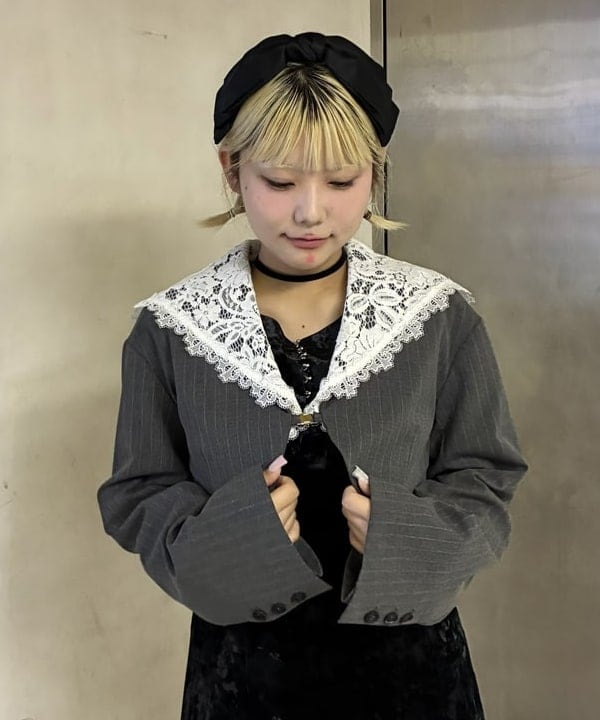 アンさんの「BEAMS WOMEN｜クラシック ベロア ミニ ワンピース」を使ったコーディネート