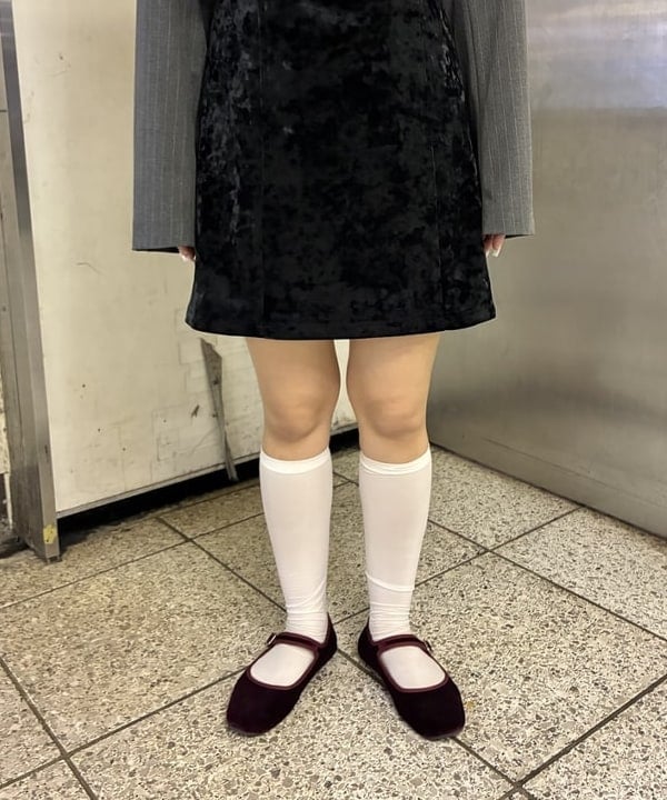 アンさんの「BEAMS WOMEN｜クラシック ベロア ミニ ワンピース」を使ったコーディネート