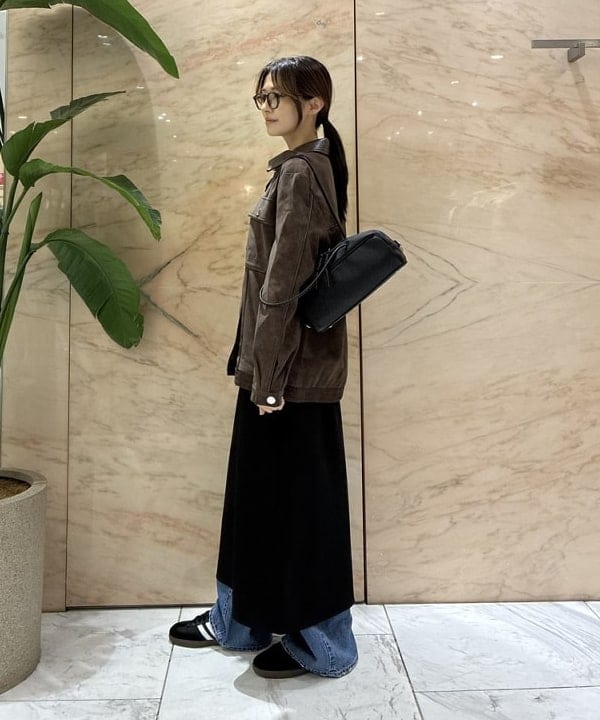 茂野 真楓さんの「BEAMS WOMEN｜BAUM UND PFERDGARTEN / BELINE フェイクスエード ブルゾン」を使ったコーディネート