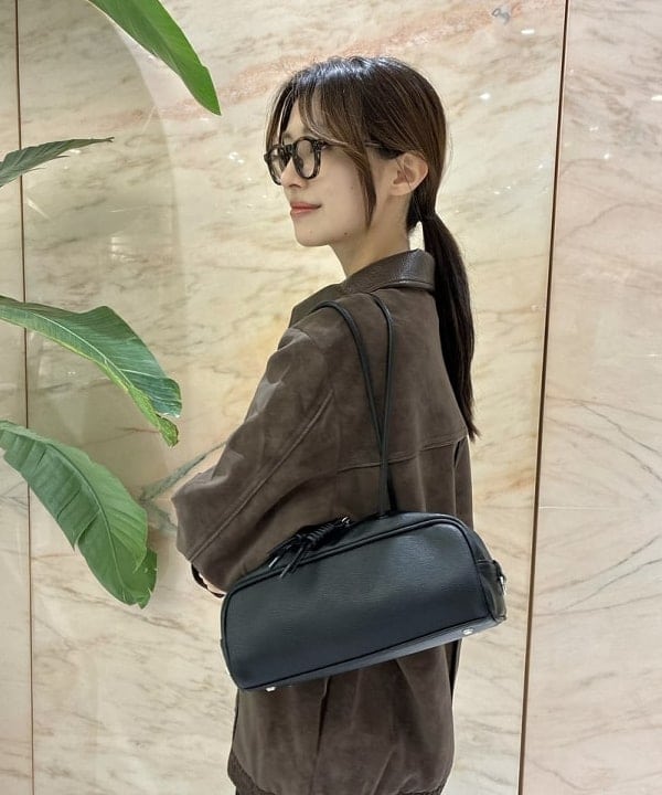 茂野 真楓さんの「BEAMS WOMEN｜BAUM UND PFERDGARTEN / BELINE フェイクスエード ブルゾン」を使ったコーディネート