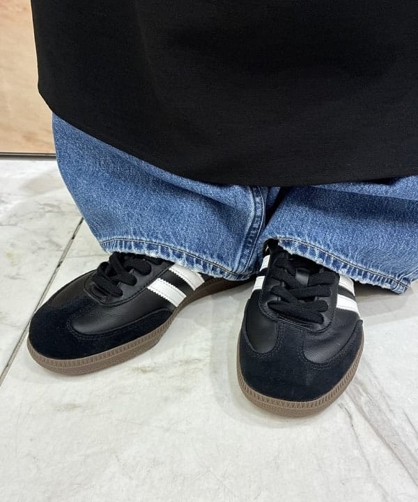 茂野 真楓さんの「BEAMS WOMEN｜BAUM UND PFERDGARTEN / BELINE フェイクスエード ブルゾン」を使ったコーディネート