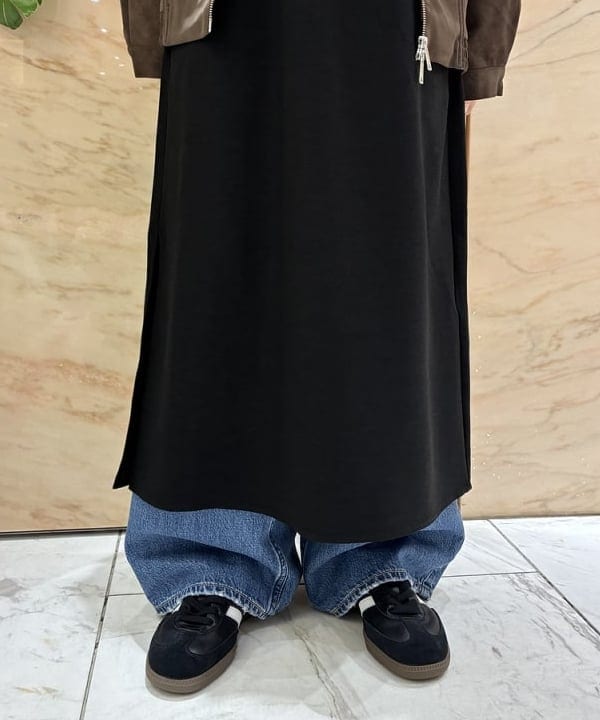 茂野 真楓さんの「BEAMS WOMEN｜BAUM UND PFERDGARTEN / BELINE フェイクスエード ブルゾン」を使ったコーディネート
