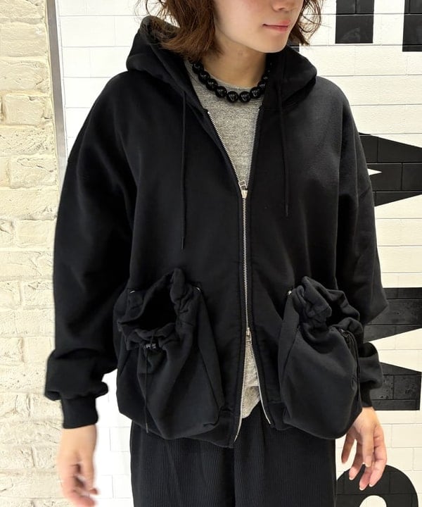 マツミヤさんの「BEAMS WOMEN｜【別注】Champion / サーマル パンツ」を使ったコーディネート