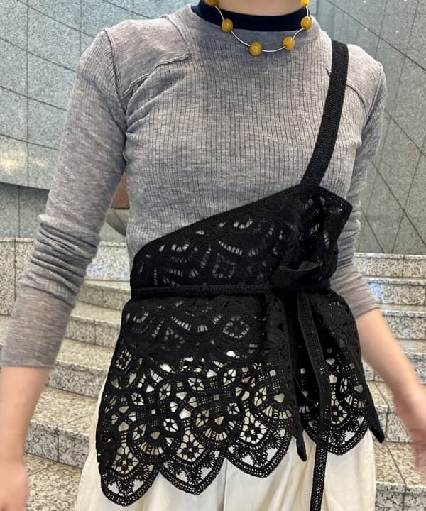 水野 萌香さんの「BEAMS WOMEN｜maturely / レース ホルター トップ」を使ったコーディネート