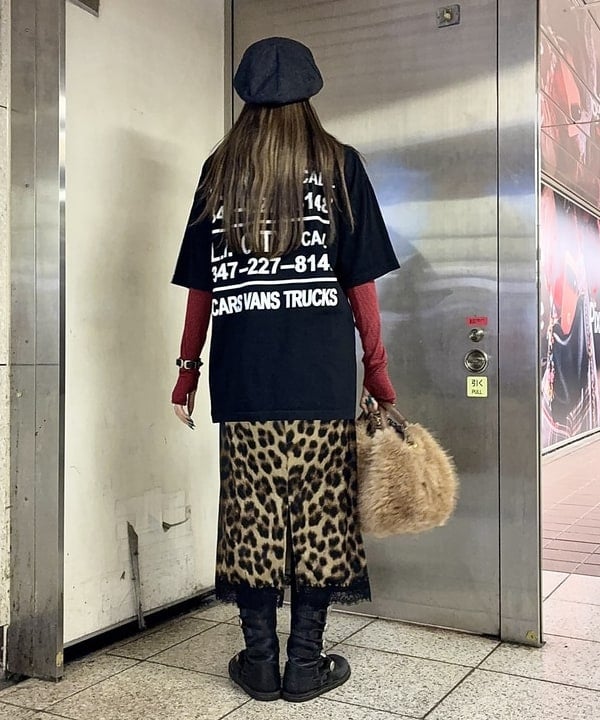 江口 息吹さんの「BEAMS WOMEN｜VIOLAd&rsquo;ORO / ELMO エコファー バッグ」を使ったコーディネート