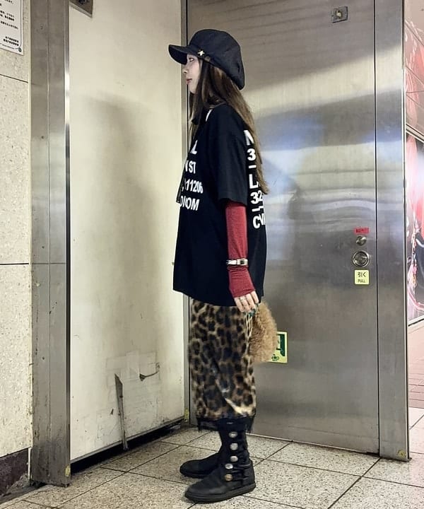 江口 息吹さんの「BEAMS WOMEN｜VIOLAd&rsquo;ORO / ELMO エコファー バッグ」を使ったコーディネート