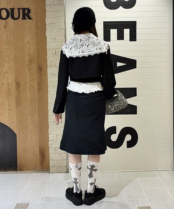 江口 息吹さんの「BEAMS WOMEN｜ラインストーン バッグ」を使ったコーディネート