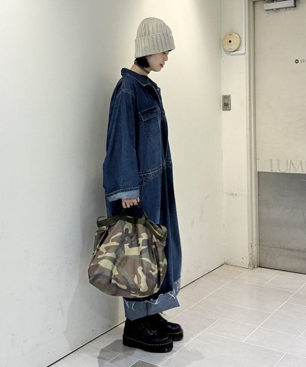 りかちょび/岸本梨佳さんの「BEAMS WOMEN｜BAG&rsquo;n&rsquo;NOUN / SHOPPING 'M' CAMO」を使ったコーディネート