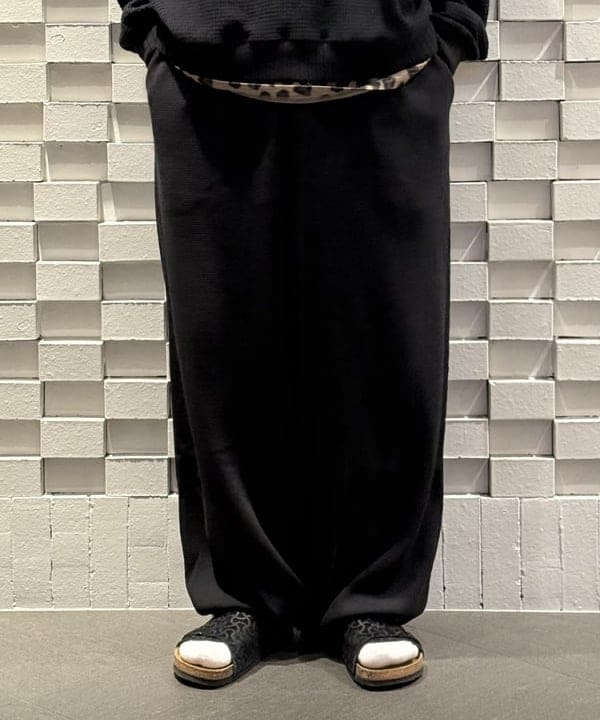 山本 泰紀さんの「BEAMS WOMEN｜【別注】Champion / サーマル パンツ」を使ったコーディネート