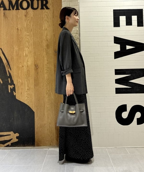 ヒライさんの「BEAMS WOMEN｜ポリエステル レーヨン 2ボタン ジャケット」を使ったコーディネート
