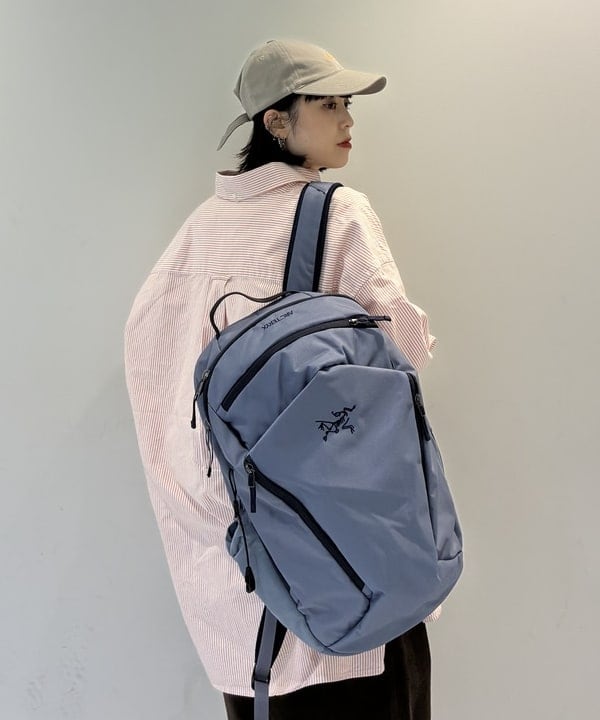 りかちょび/岸本梨佳さんの「BEAMS WOMEN｜ARC&rsquo;TERYX / MANTIS 26 BACKPACK」を使ったコーディネート