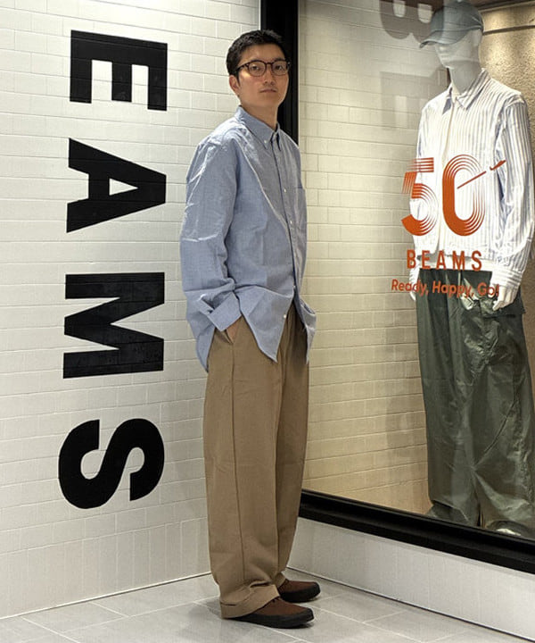 てらきたさんの「BEAMS WOMEN｜BEAMS PLUS / ツイル 2プリーツ トラウザーズ」を使ったコーディネート
