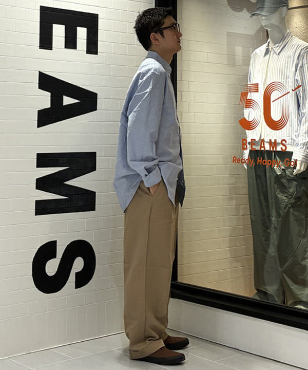 てらきたさんの「BEAMS WOMEN｜BEAMS PLUS / ツイル 2プリーツ トラウザーズ」を使ったコーディネート