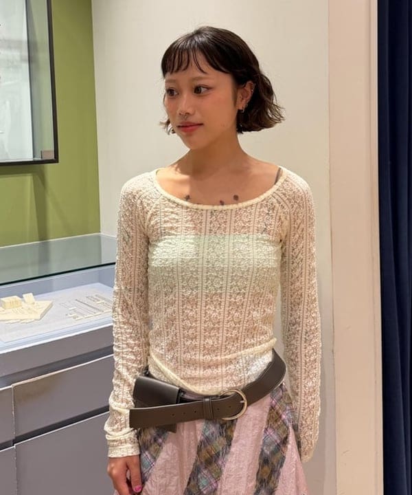 リズさんの「BEAMS WOMEN｜ポケット ワイド ベルト」を使ったコーディネート