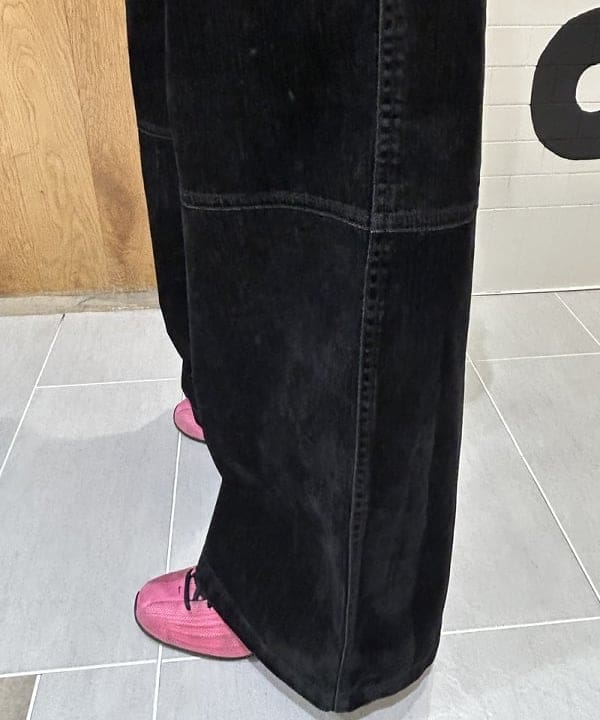 桃羽さんの「BEAMS WOMEN｜フロッキー デニム ワイドパンツ」を使ったコーディネート