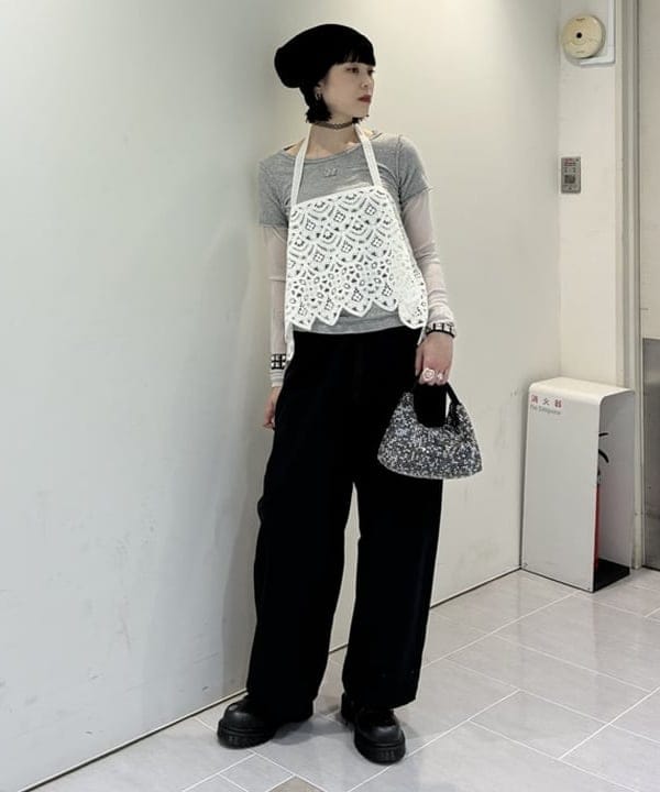 りかちょび/岸本梨佳さんの「BEAMS WOMEN｜ラインストーン バッグ」を使ったコーディネート