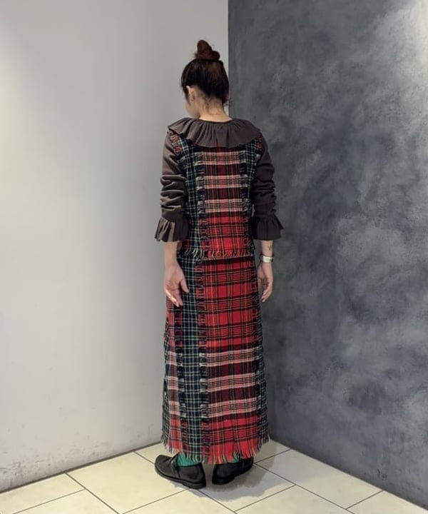 モモさんの「BEAMS WOMEN｜リブ フリル ギャザー ロング スリーブ」を使ったコーディネート