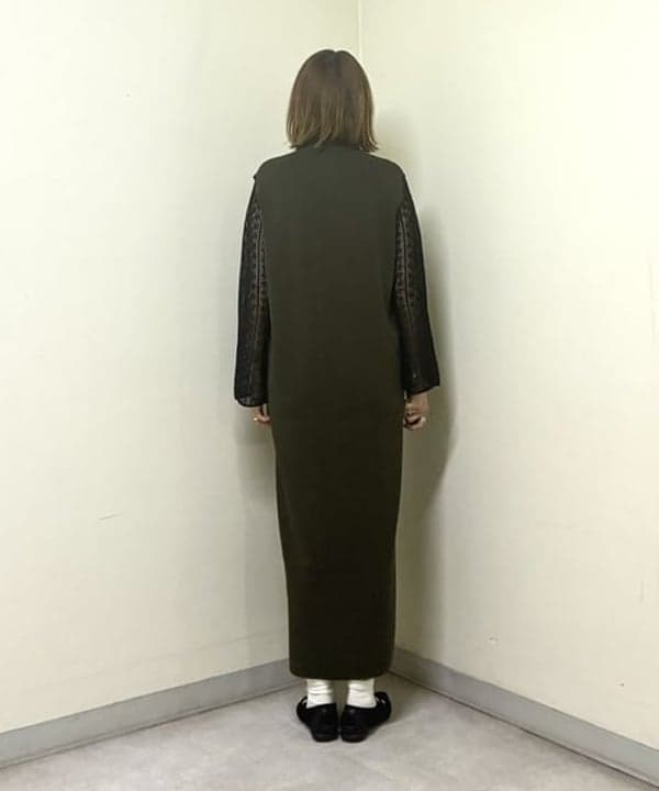 岩沢 珠代さんの「BEAMS WOMEN｜AK+1 / 総針 Iライン ワンピース」を使ったコーディネート