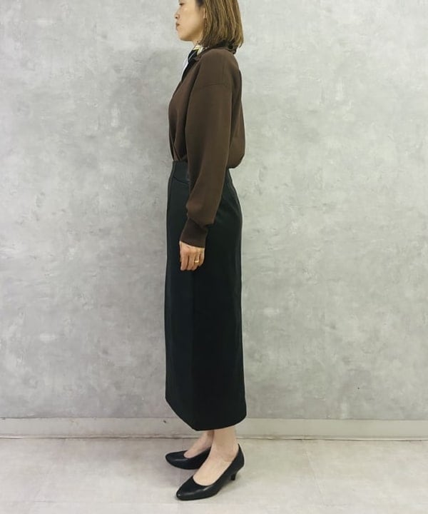 岩沢 珠代さんの「BEAMS WOMEN｜【CLASSY.10月号掲載】AK+1 / フェイクレザー スカート」を使ったコーディネート
