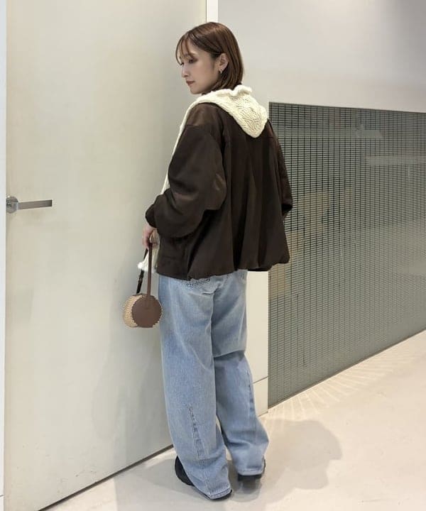 松本 佳菜子さんの「BEAMS WOMEN｜カギ編 フリル グローブ」を使ったコーディネート
