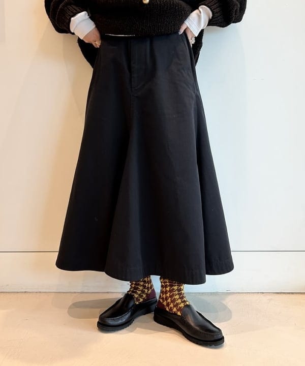 清水 彩乃さんの「BEAMS WOMEN｜フラワー サーマル パーカー」を使ったコーディネート