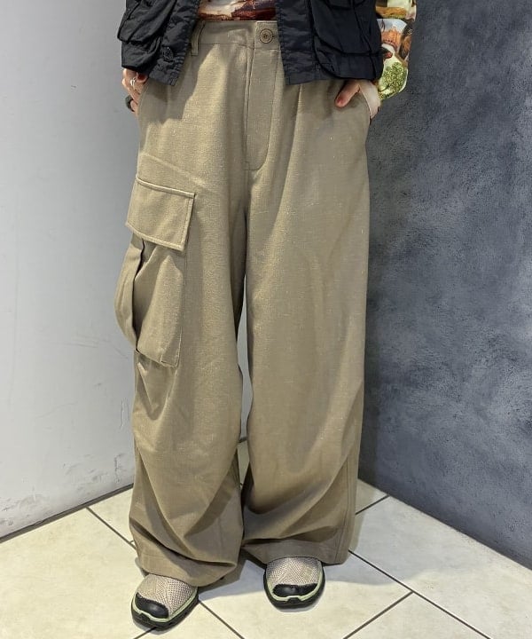 にしだてさんの「BEAMS WOMEN｜maturely / リネン ウール ミリタリー パンツ」を使ったコーディネート