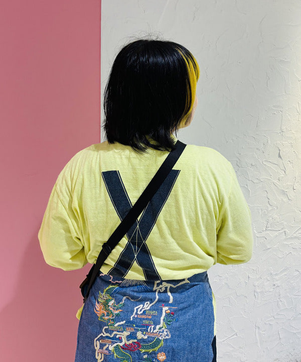 佐藤 歩さんの「BEAMS WOMEN｜【別注】WAREHOUSE & CO. / プリント ロングスリーブ Tシャツ」を使ったコーディネート