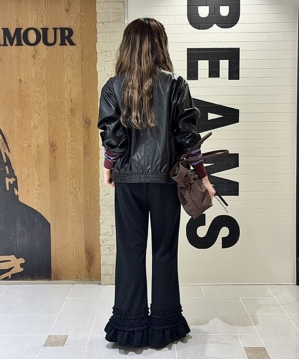 江口 息吹さんの「BEAMS WOMEN｜ファー ヘアバンド」を使ったコーディネート