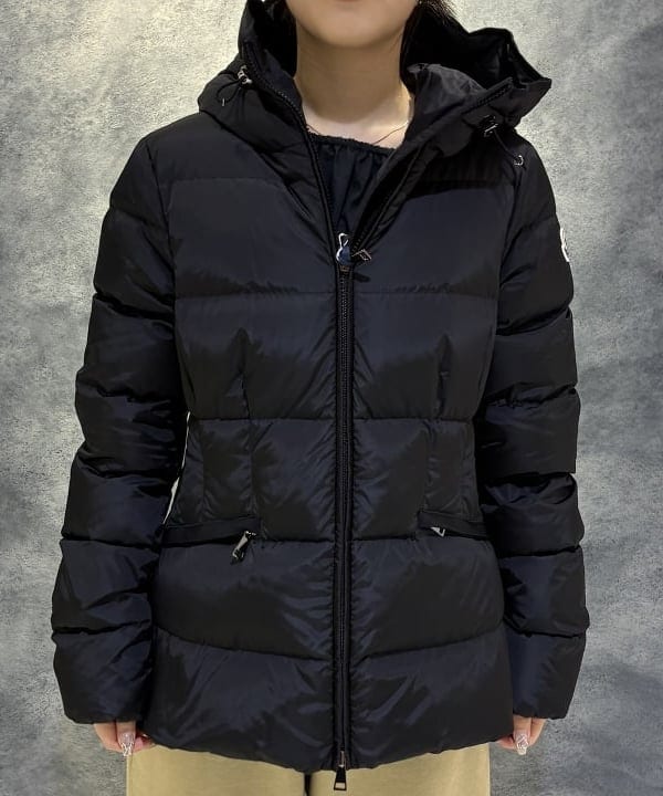 菜月さんの「BEAMS WOMEN｜MONCLER / AVOCE ダウンジャケット」を使ったコーディネート