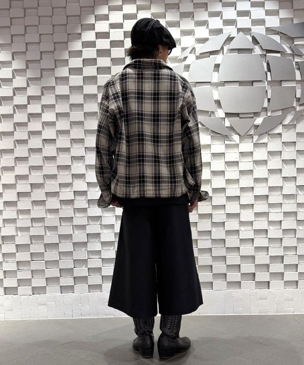 三宅 雄平さんの「BEAMS WOMEN｜メッシュ ジップシャツ」を使ったコーディネート