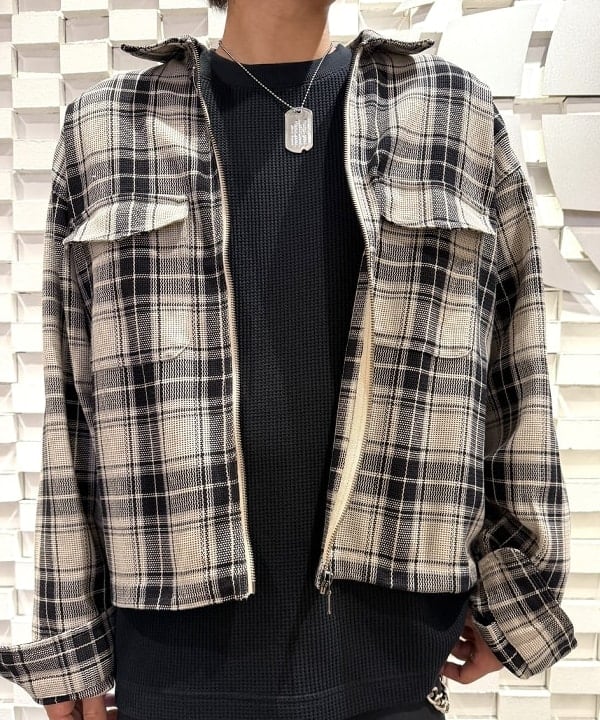 三宅 雄平さんの「BEAMS WOMEN｜メッシュ ジップシャツ」を使ったコーディネート