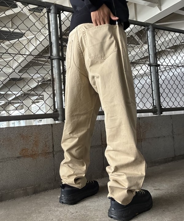 NADEL ナデールさんの「BEAMS WOMEN｜サイドジップ スウェット」を使ったコーディネート