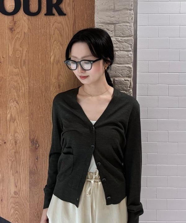 Joさんの「BEAMS WOMEN｜アセテート バックサテン パンツ」を使ったコーディネート