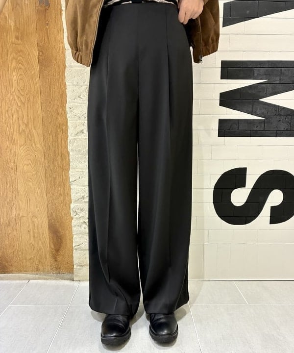 ヒライさんの「BEAMS WOMEN｜NOMADIS / SAC2 WIDE ロゴ トートバッグ」を使ったコーディネート