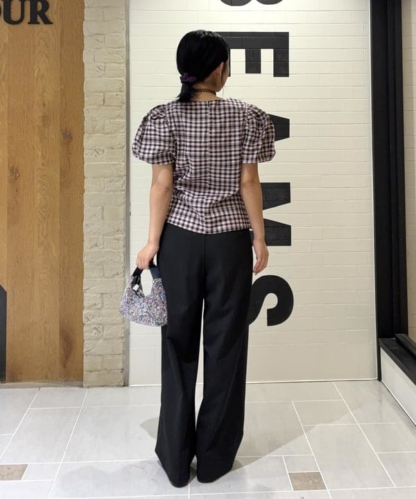 アンさんの「BEAMS WOMEN｜2タック ワイド ストレート パンツ」を使ったコーディネート