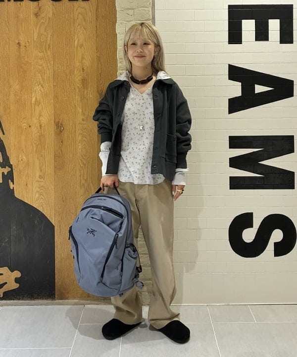 ando naoさんの「BEAMS WOMEN｜カラード スウェットシャツ」を使ったコーディネート