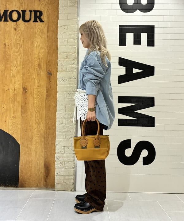 ando naoさんの「BEAMS WOMEN｜コード ワーク シャツ」を使ったコーディネート