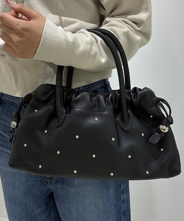 中田 優紀子さんの「BEAMS WOMEN｜【別注】upper hights / THE MORGAN デニムシャツ」を使ったコーディネート
